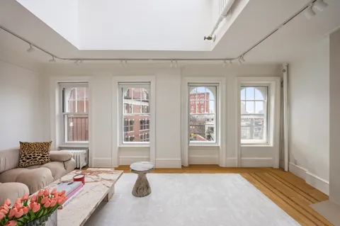 $995,000 | 104 Bedford Street, Unit PHE | West Village