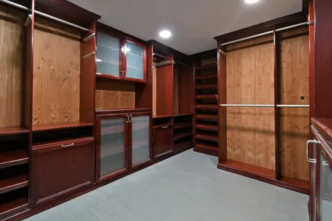 $2,599,000 | 4053 Harclare Lane, Encino, CA 91436