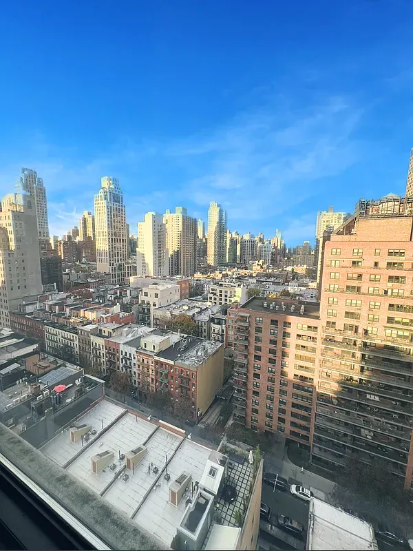 $4,595 | 345 East 80th Street, Unit 20K | Upper East Side