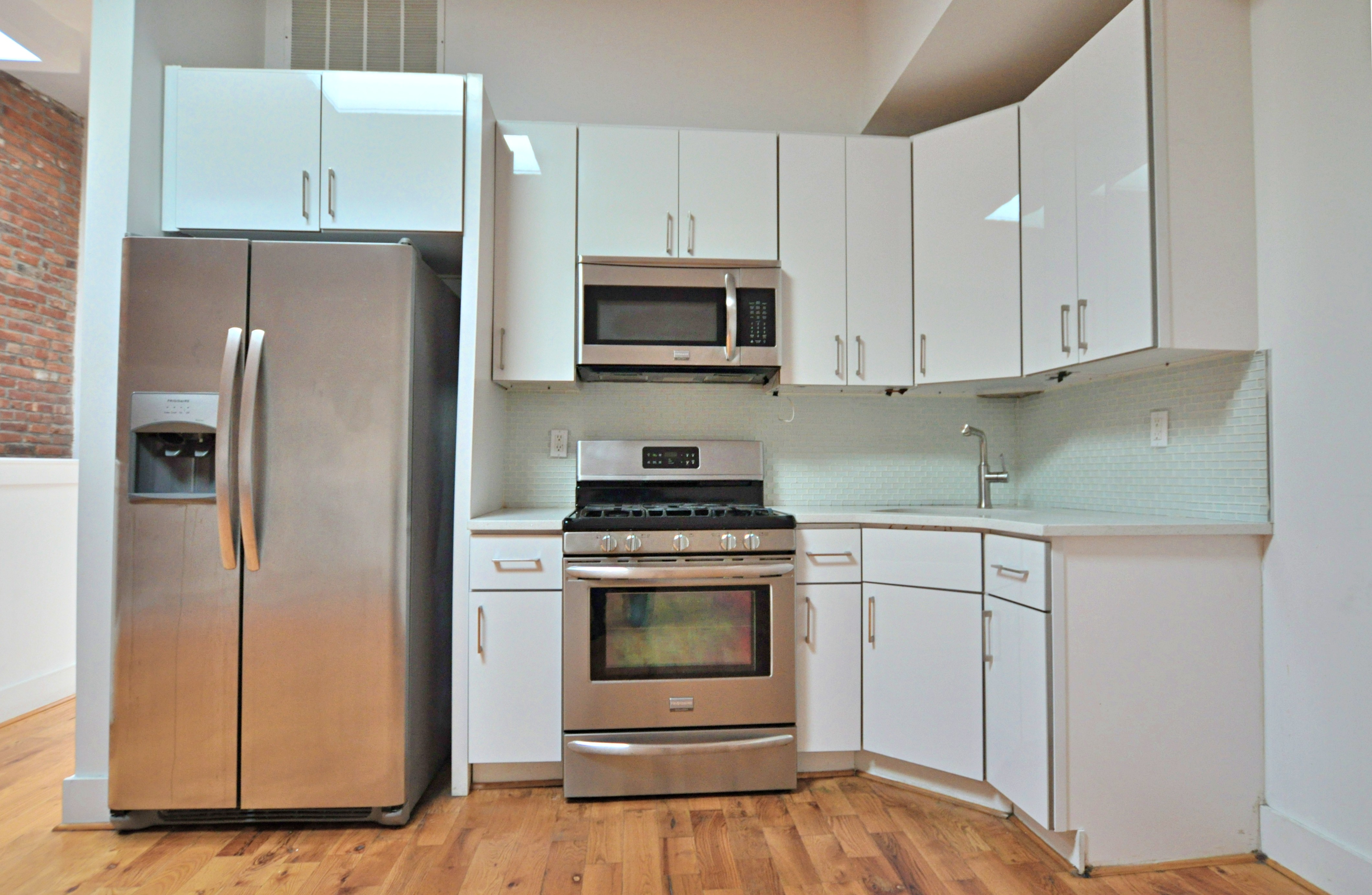 299 Pulaski Street, Unit 2 Brooklyn, NY 11206 - Photo 2 of 9