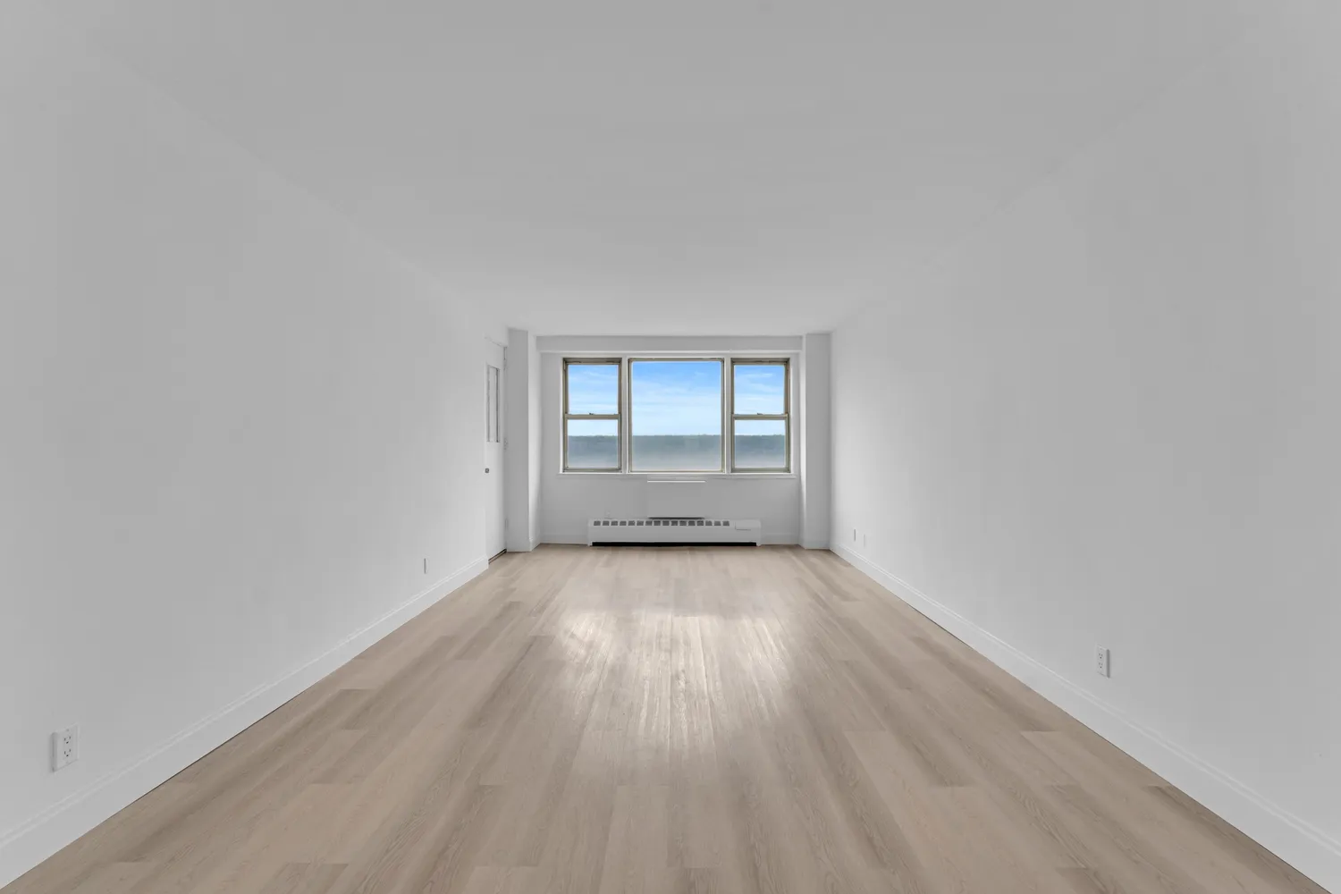 $369,000 | 5700 Arlington Avenue, Unit 20K | North Riverdale