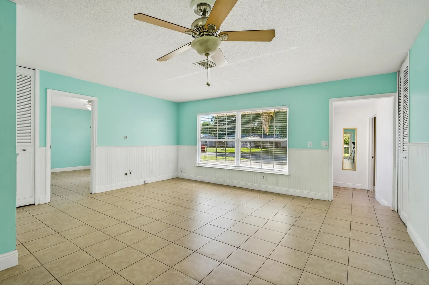 $330,000 | 2444 1st Place Southwest, Vero Beach, FL 32962