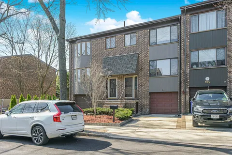 $699,000 | 97 Dogwood Lane | Grasmere