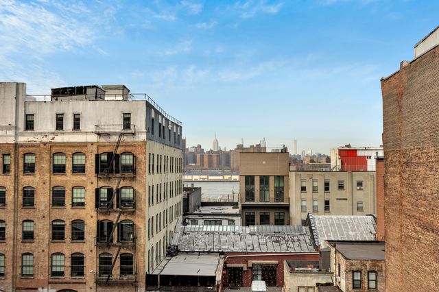 $1,350,000 | 50 Bridge Street, Unit 412 | DUMBO