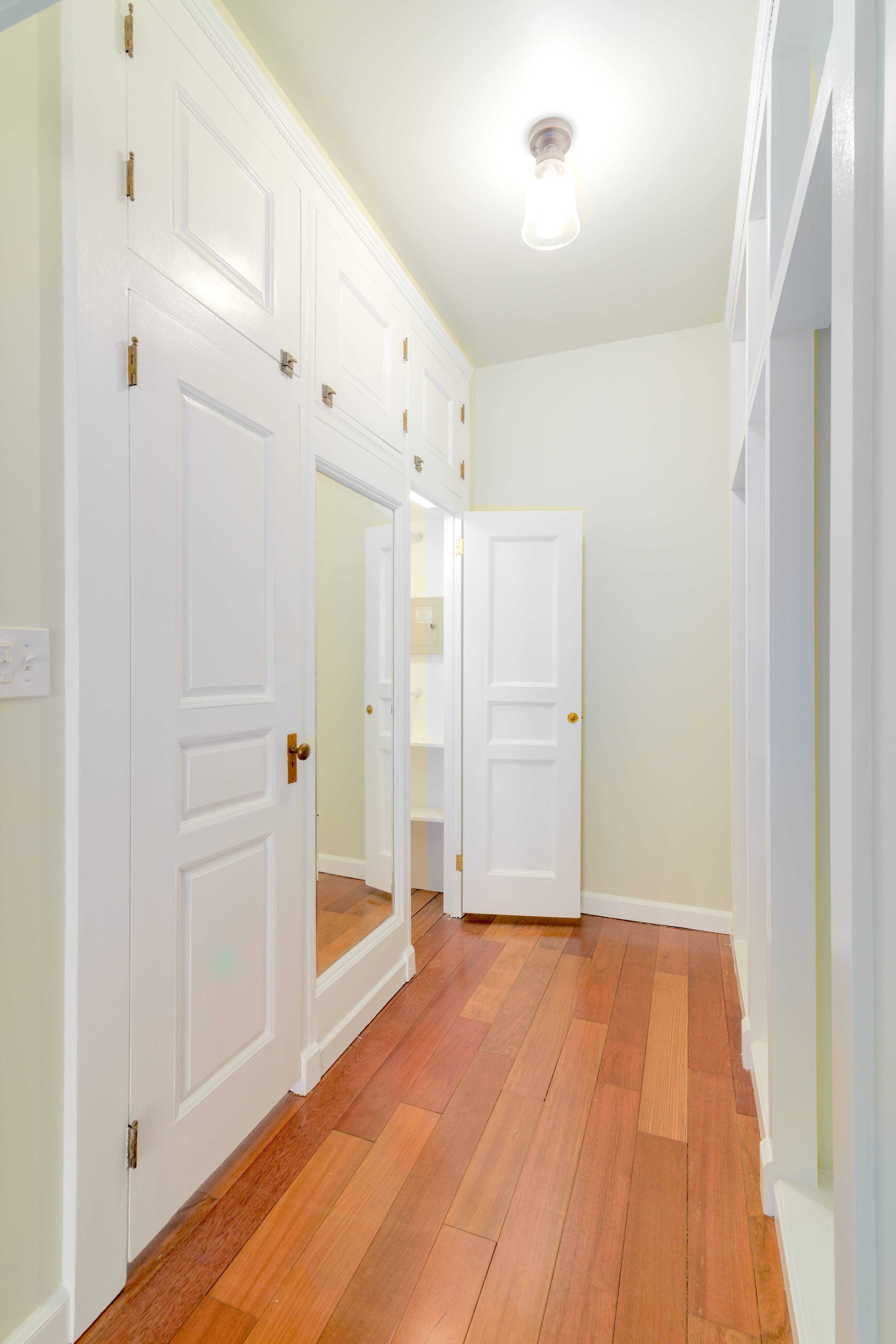 338 West 71st Street Manhattan, NY 10023 - Photo 9 of 26