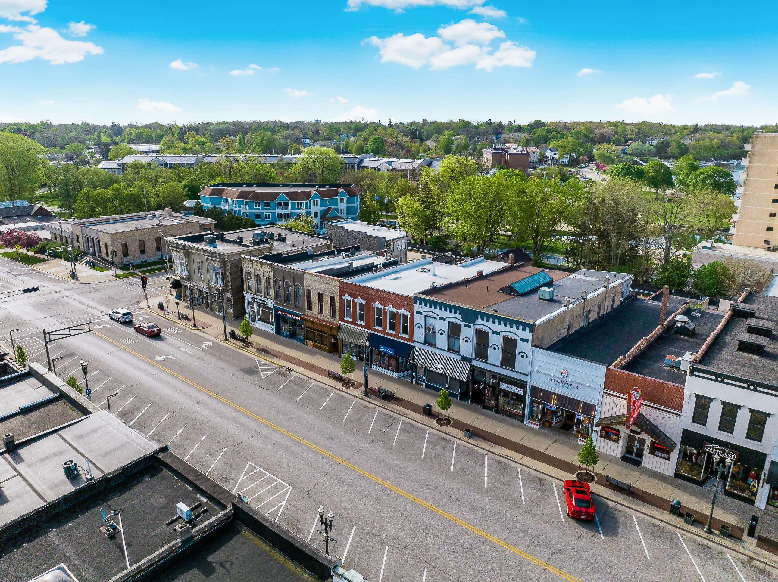 Confidential Lake Geneva, WI 53147 - Photo 6 of 12