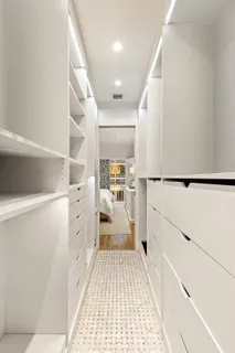 $2,995,000 | 14 East 68th Street, Unit B | Lenox Hill