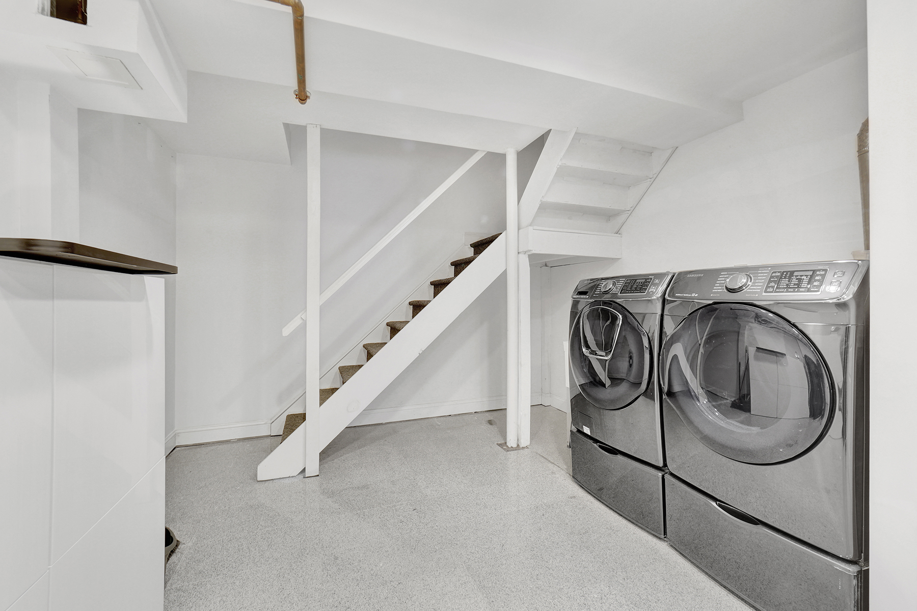 1-69 Beach 98th Street, Unit 1 Queens, NY 11694 - Photo 17 of 23 a view of entryway