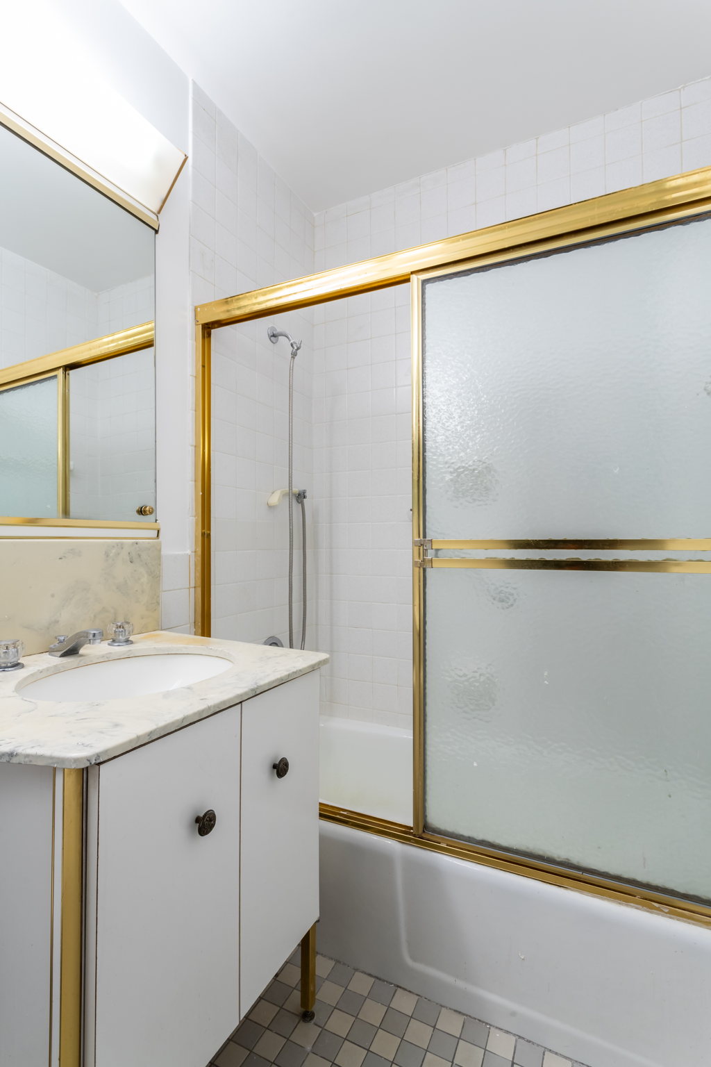 400 East 56th Street, Unit 8C Manhattan, NY 10022 - Photo 11 of 14