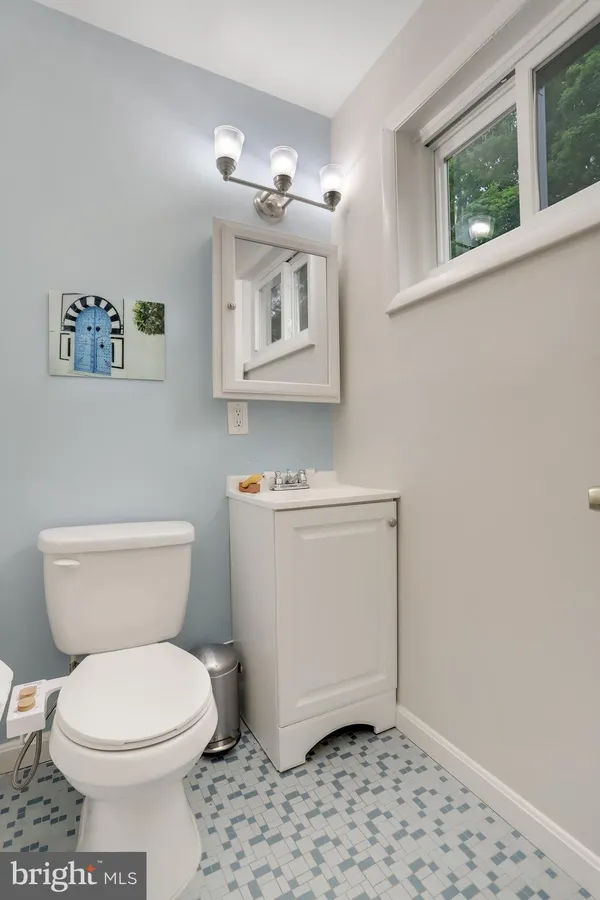 $4,175 | 8805 Menard Court, Alexandria, VA 22309