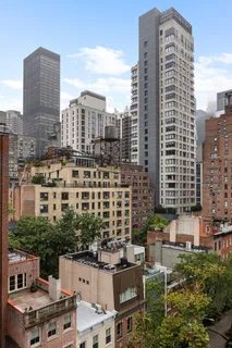 $749,000 | 335 East 51st Street, Unit 9D | Midtown East