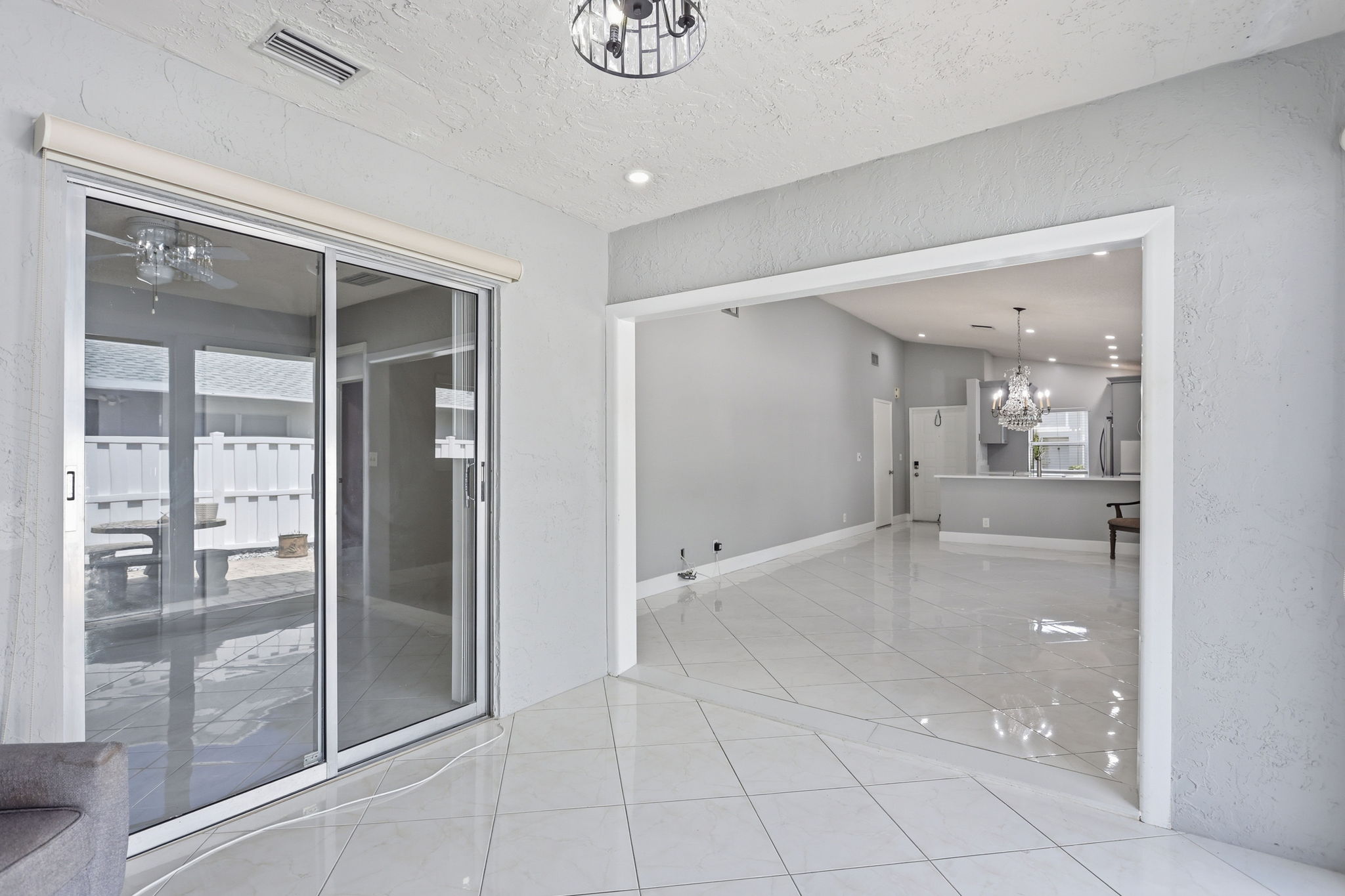 8621 Jasmine Way Boca Raton, FL 33496 - Photo 10 of 25