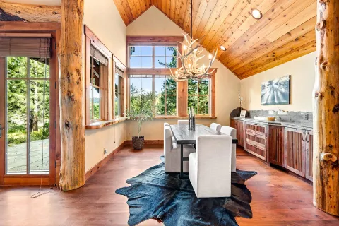 $3,395,000 | 8401 Jake Teeter Drive, Truckee, CA 96161