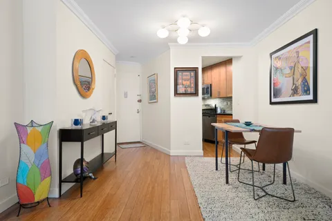 $655,000 | 2025 Broadway, Unit 15C | Upper West Side
