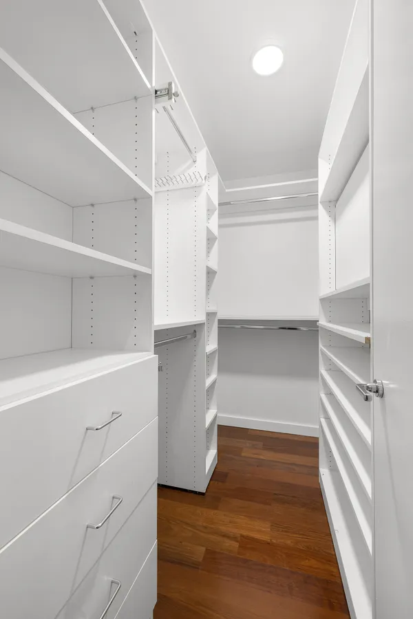 $895,000 | 165 West 20th Street, Unit 3L | Chelsea
