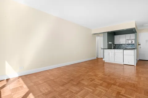 $499,000 | 101 West 12th Street, Unit 3E | West Village