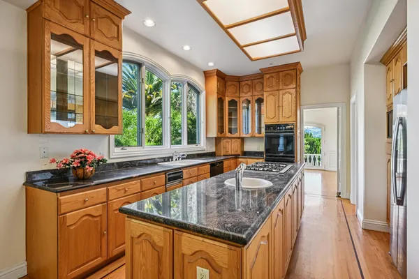 $4,195,000 | 17 Heron Drive, Mill Valley, CA 94941