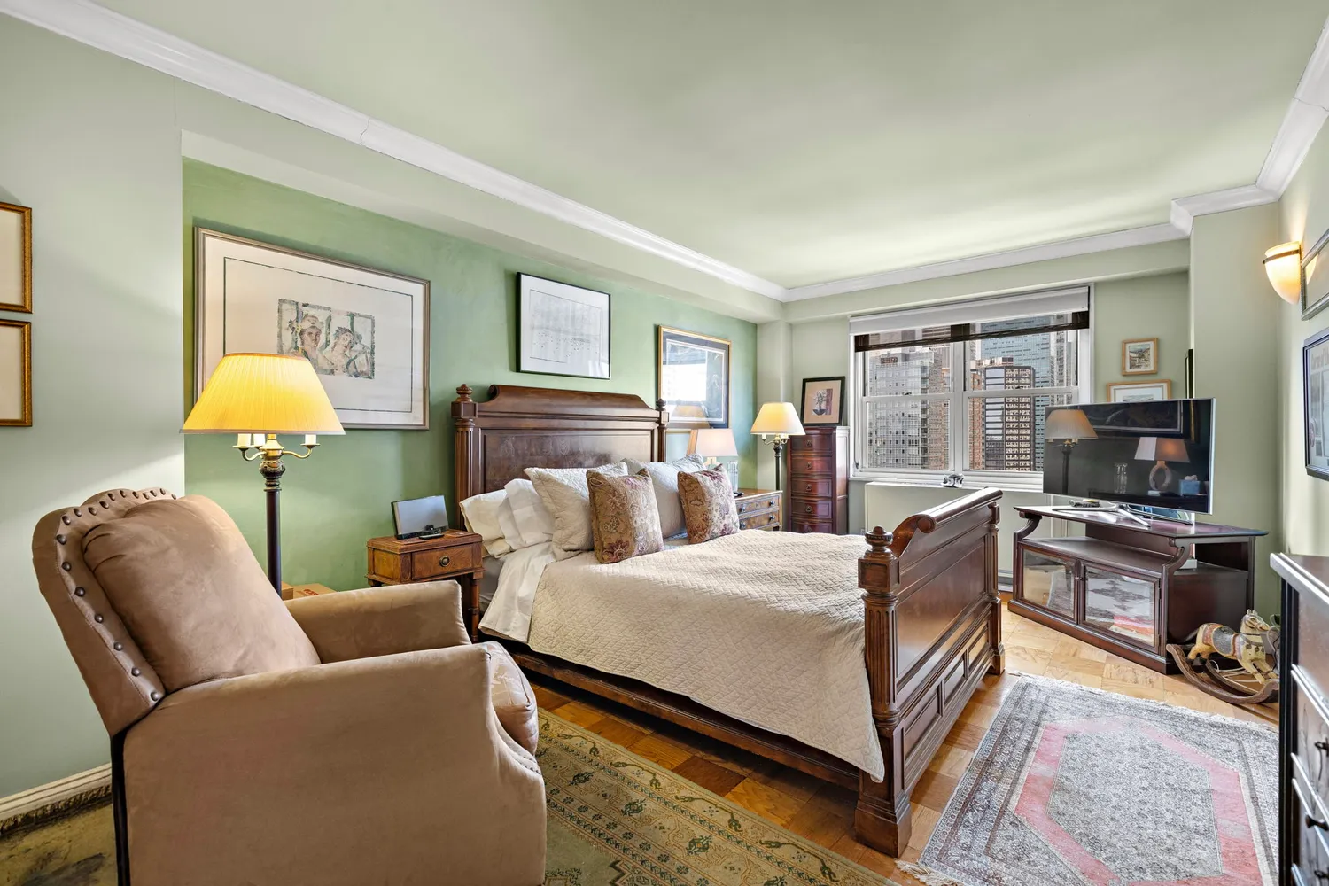 $1,095,000 | 400 East 54th Street, Unit 27B | Sutton Place