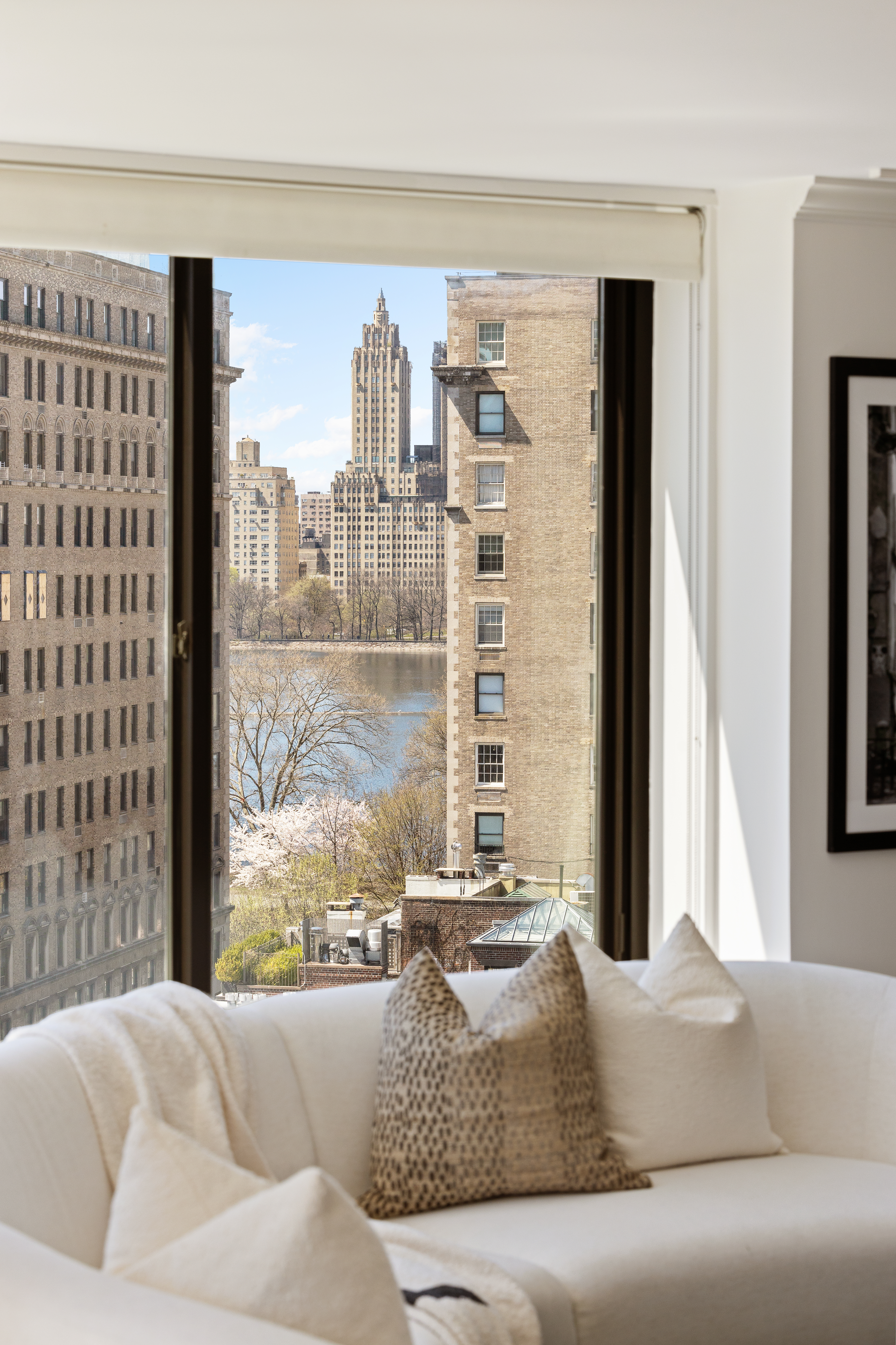40 East 94th Street, Unit 11A Manhattan, NY 10128 - Photo 4 of 14