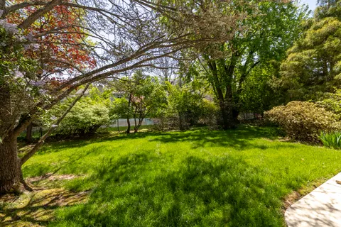 $699,000 | 25 Powers Place, Dresher, PA 19025
