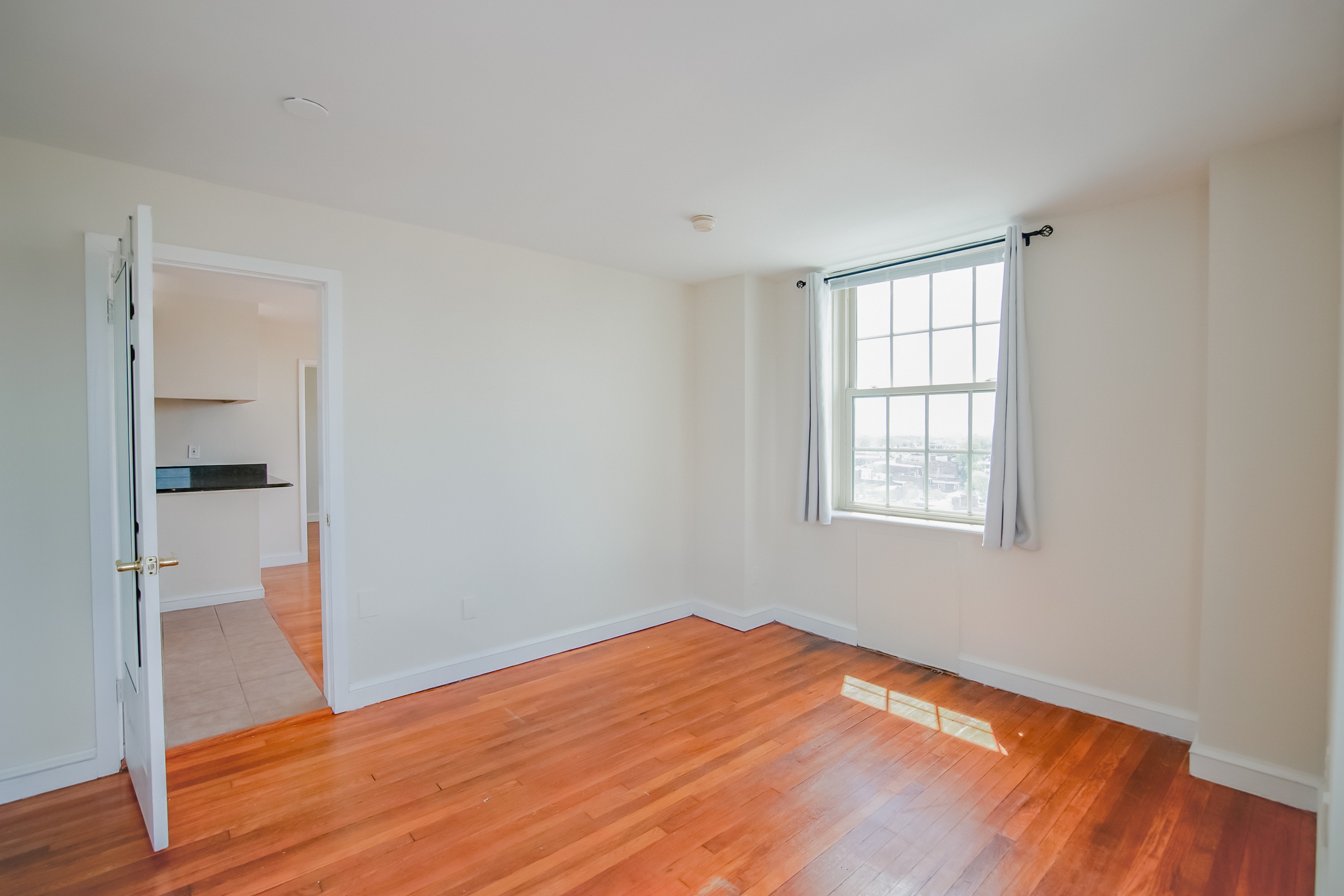 2135 Walnut Street, Unit 1003 Philadelphia, PA 19103 - Photo 6 of 15