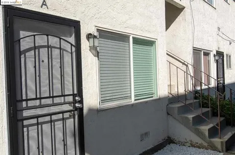 $895,000 | 2120 East 22nd Street, Oakland, CA 94606