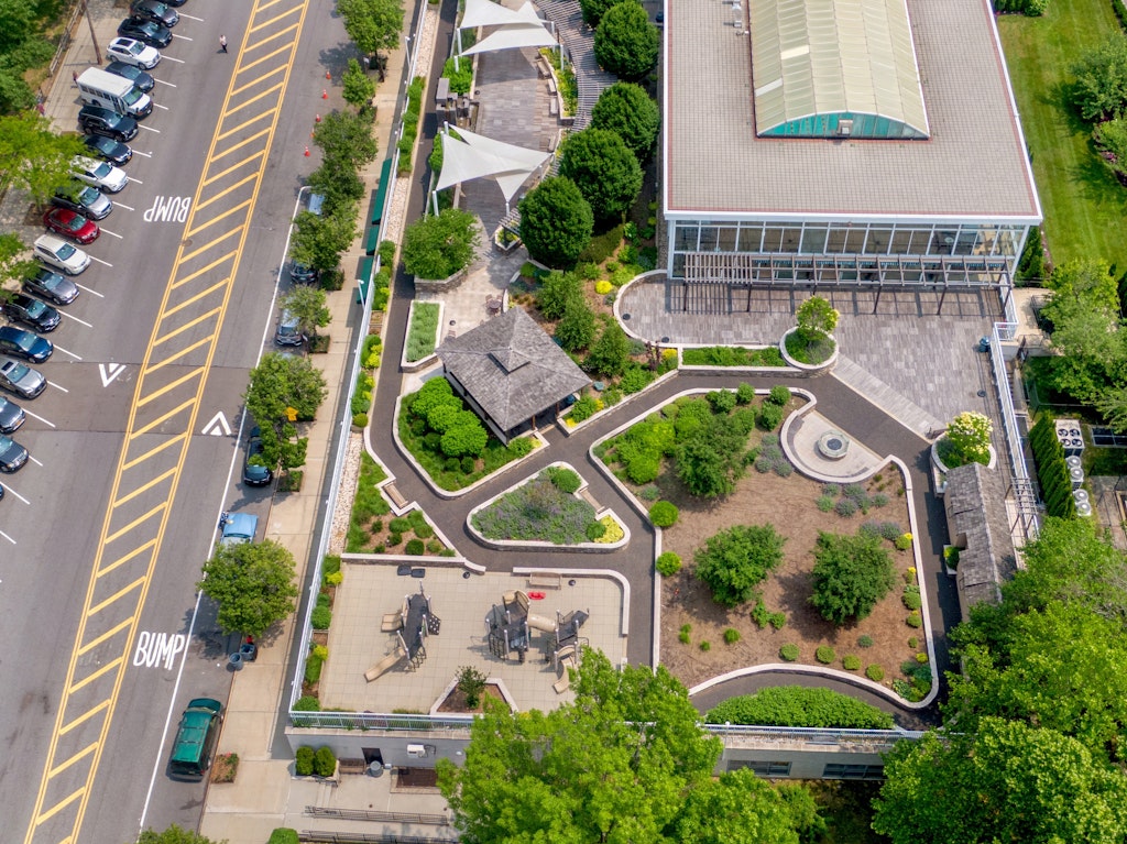 3333 Henry Hudson Parkway, Unit 4M Bronx, NY 10463 - Photo 35 of 41