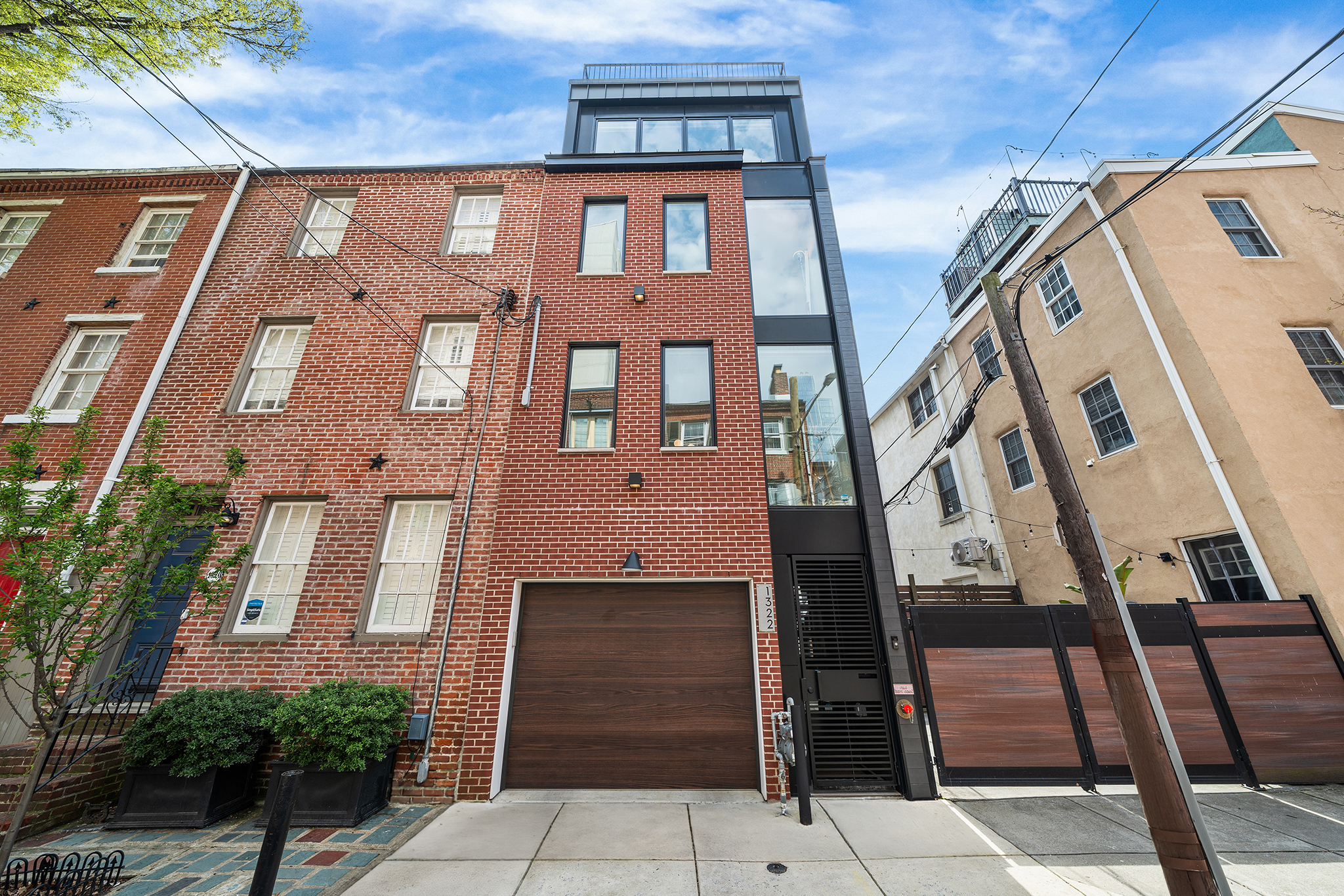 1322 Rodman Street Philadelphia, PA 19147 - Photo 3 of 37