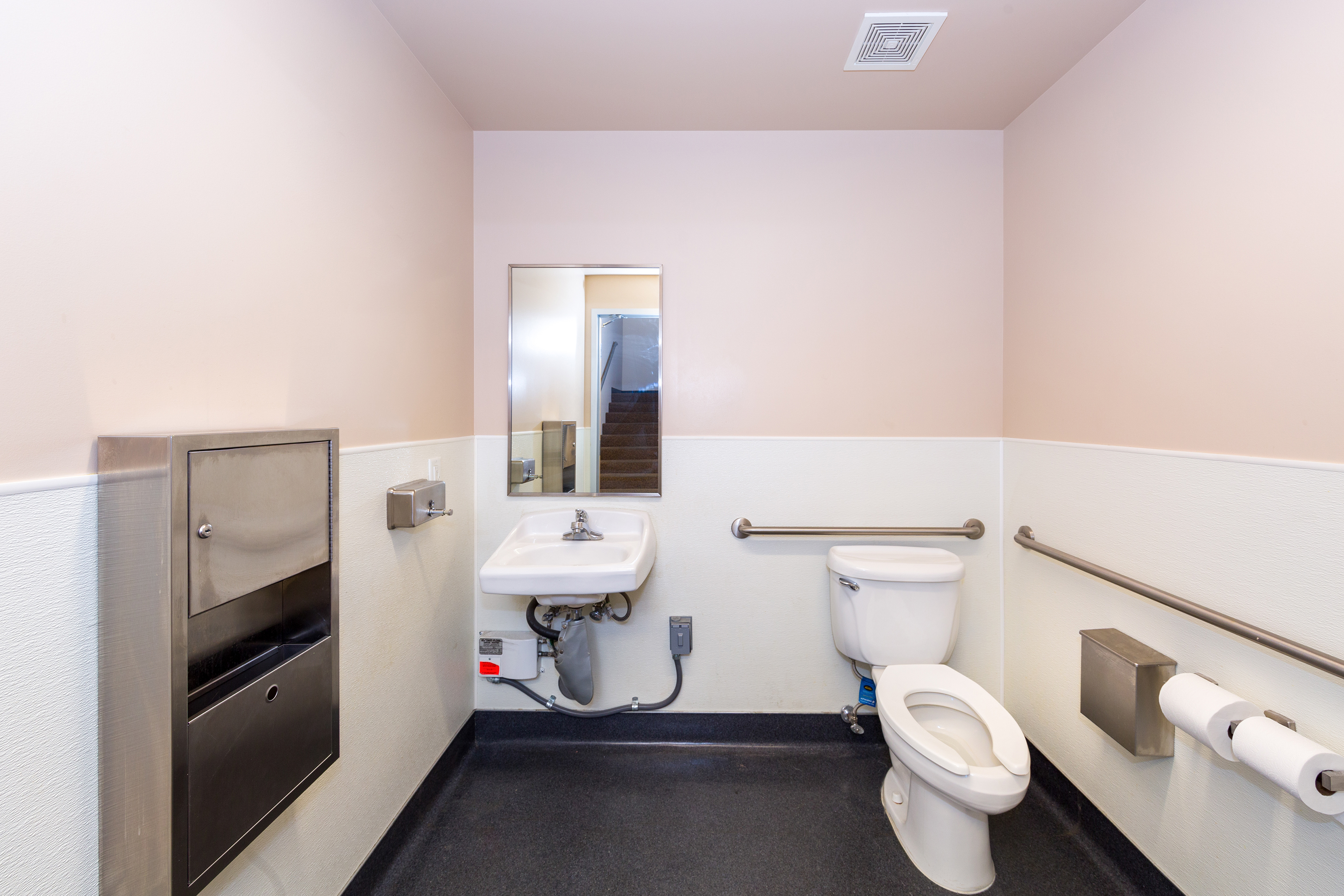 28462 Constellation Road Valencia, CA 91355 - Photo 10 of 15