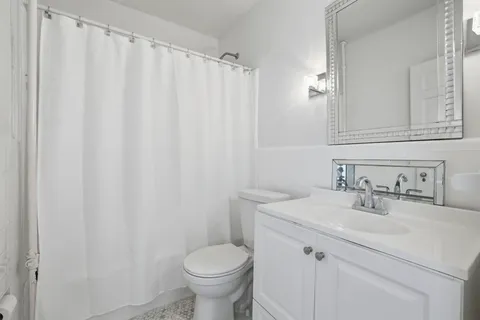 $875,000 | 10 Brooklands, Unit 1H, Bronxville, NY 10708