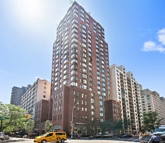 400 East 90th Street, Unit 7E Manhattan, NY 10128 - Photo 11 of 12 a view of a tall building
