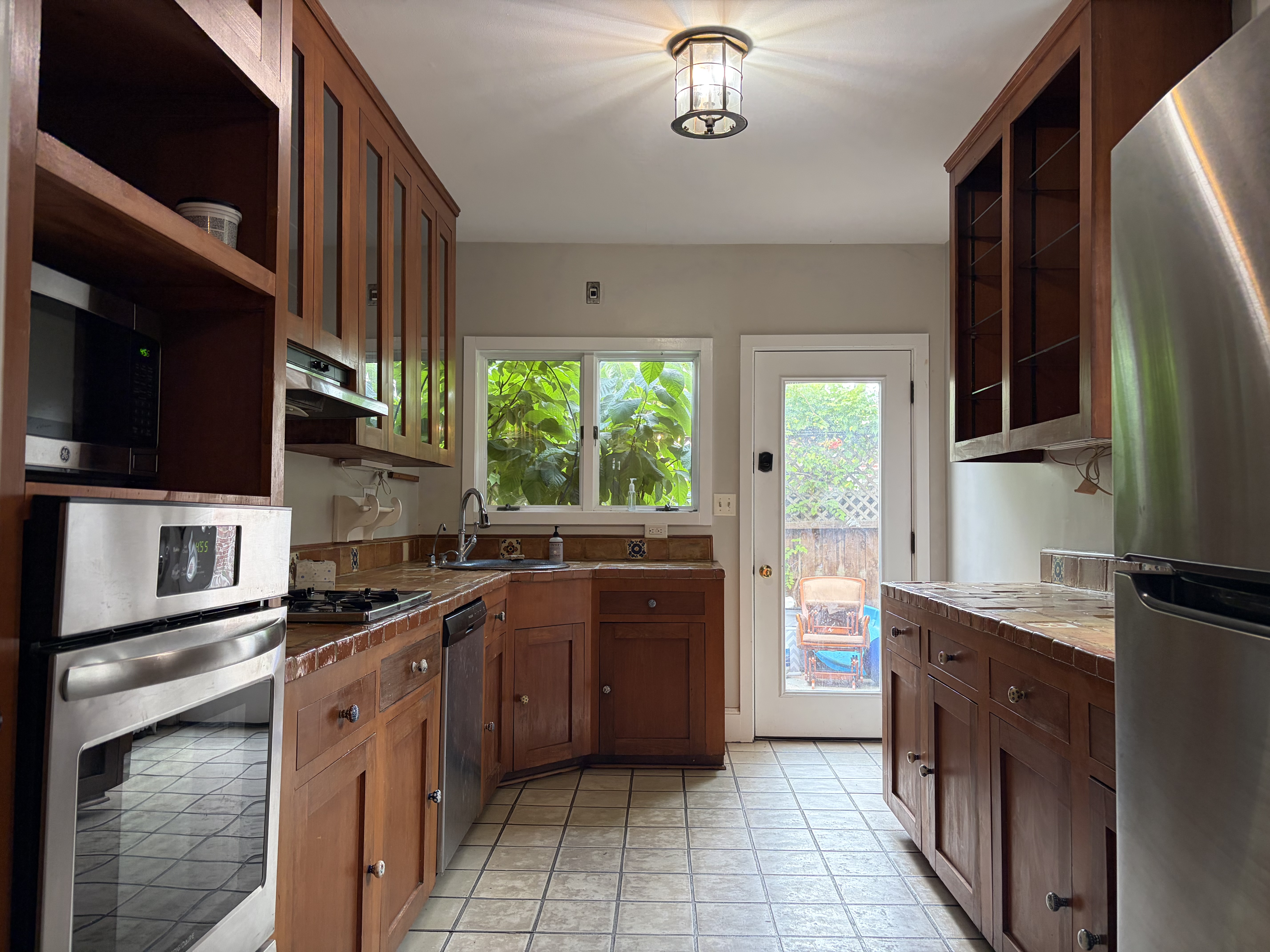 122 3rd Street Southeast Washington, DC 20003 - Photo 5 of 18