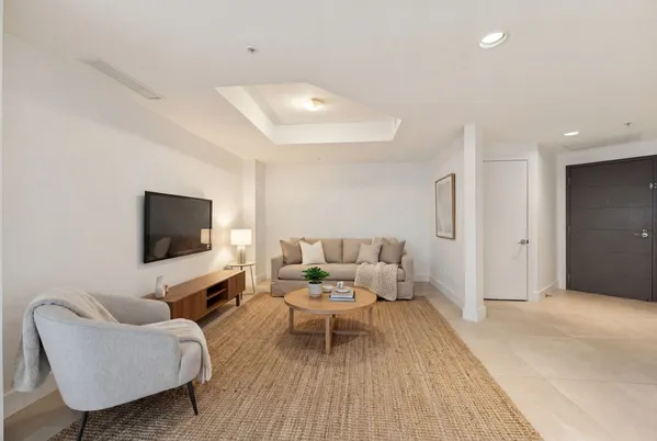 $1,100,000 | 17301 Biscayne Boulevard, Unit 1401, North Miami Beach, FL 33160