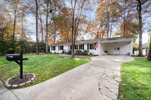 $785,000 | 1018 Shady Bluff Drive, Charlotte, NC 28211