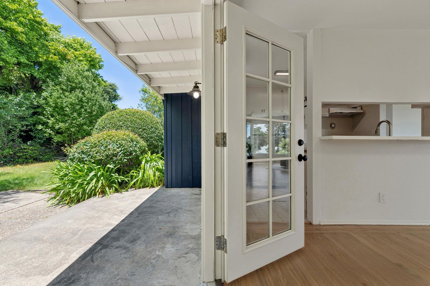 $1,399,000 | 264 East Strawberry Drive, Mill Valley, CA 94941