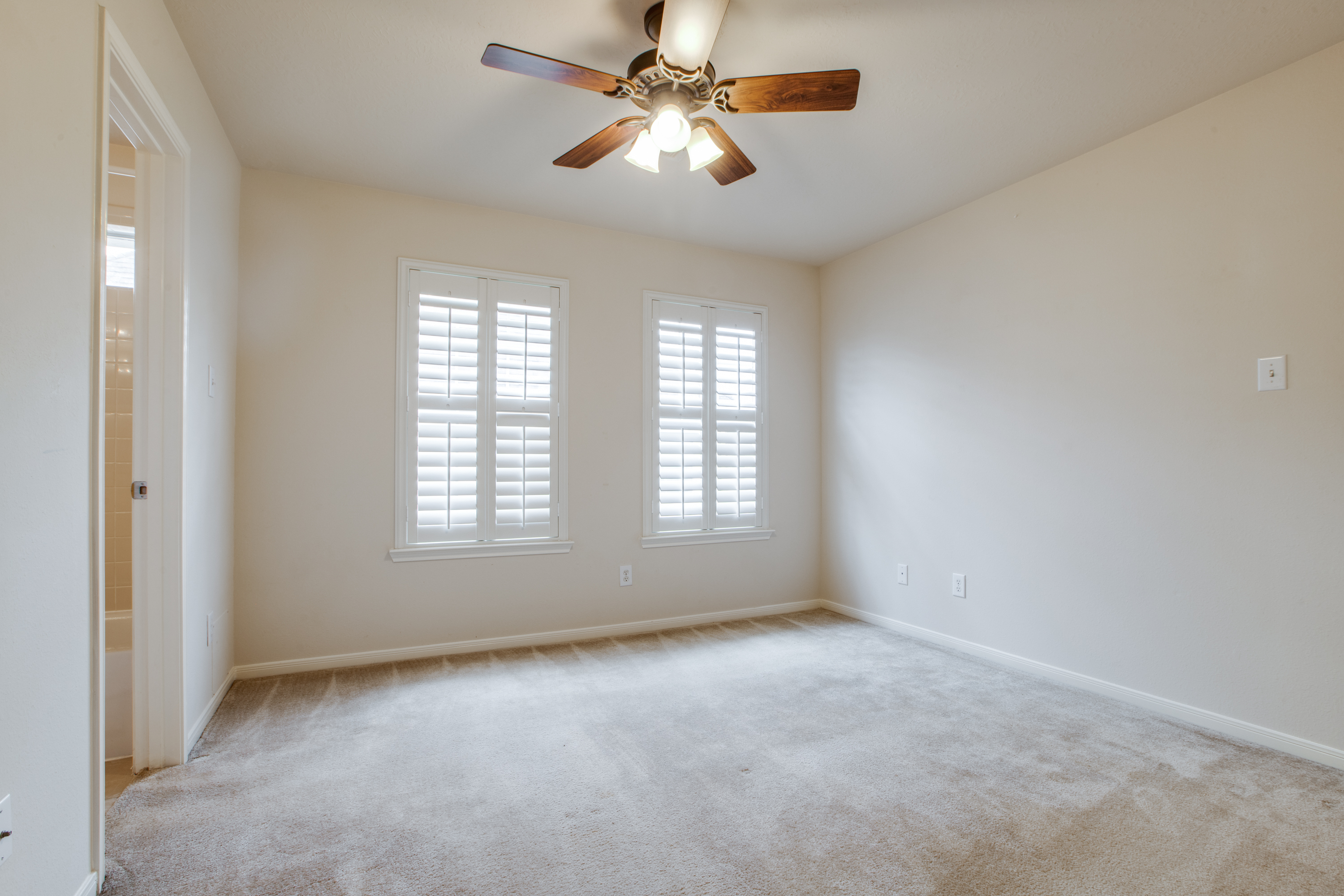 6807 Chapelfield Lane Houston, TX 77049 - Photo 29 of 36