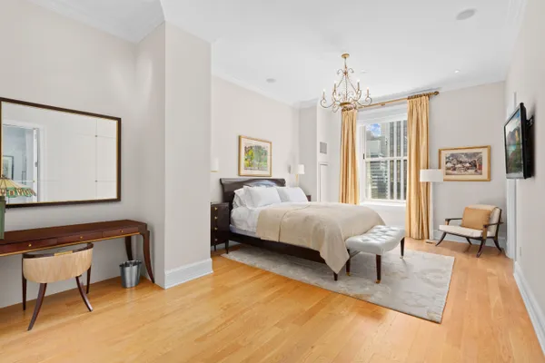 $10,995,000 | 1 Central Park South, Unit 915 | Central Park South
