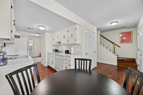 $390,000 | 20017 Spur Hill Drive, Gaithersburg, MD 20886