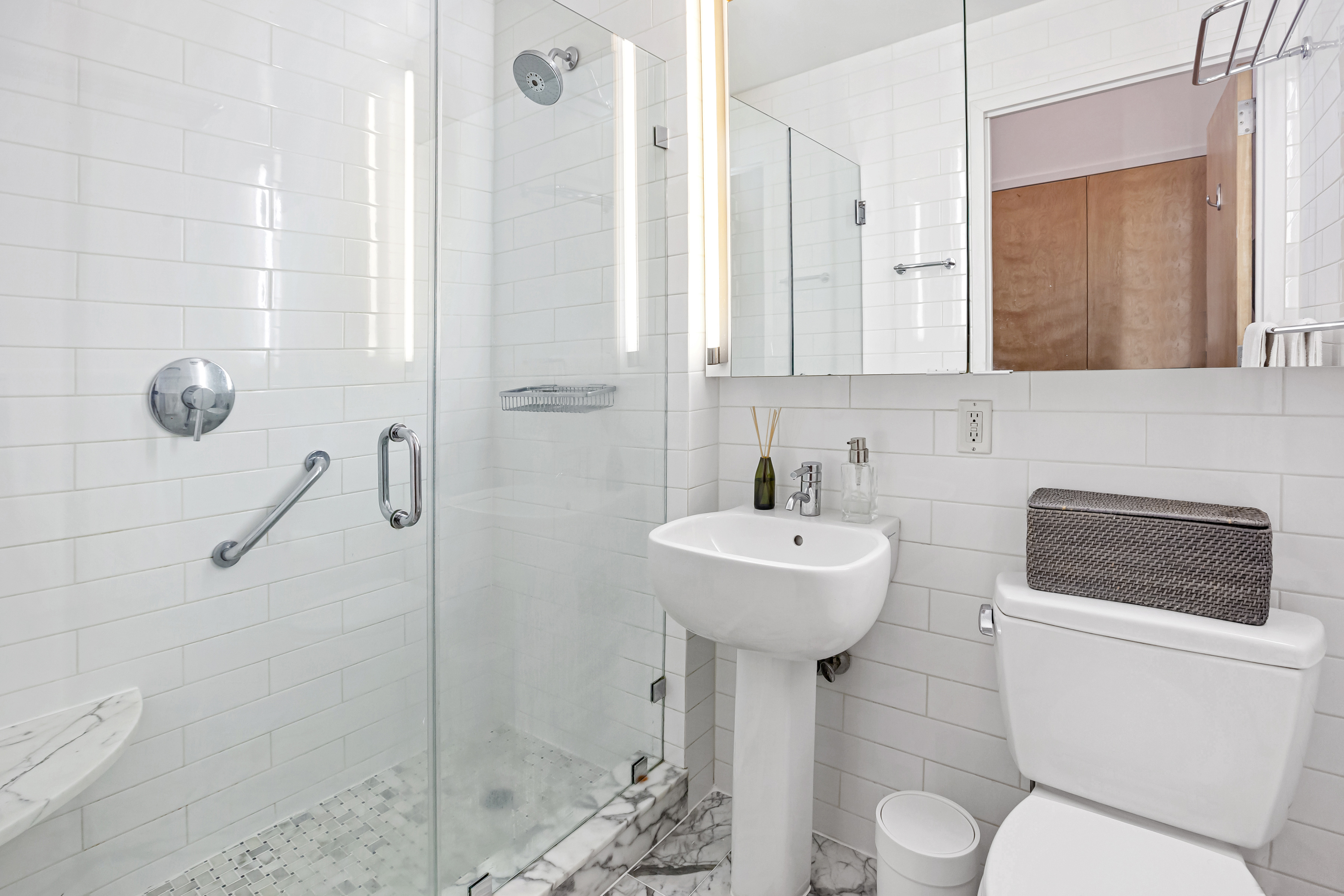 79 Bridge Street, Unit 4B Brooklyn, NY 11201 - Photo 8 of 12