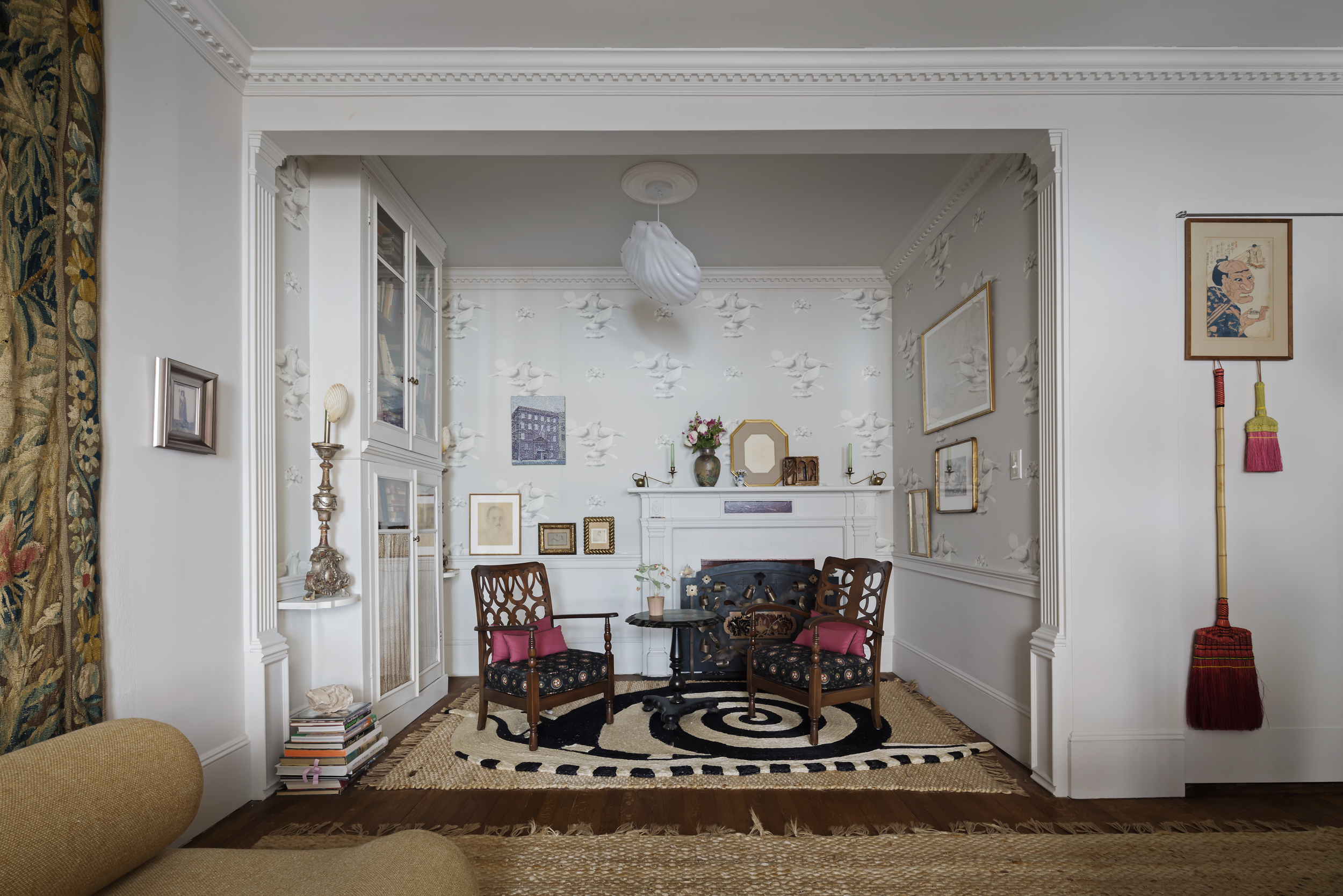 212 East 48th Street, Unit 8E Manhattan, NY 10017 - Photo 3 of 14 a room with lots of appliances and cabinets