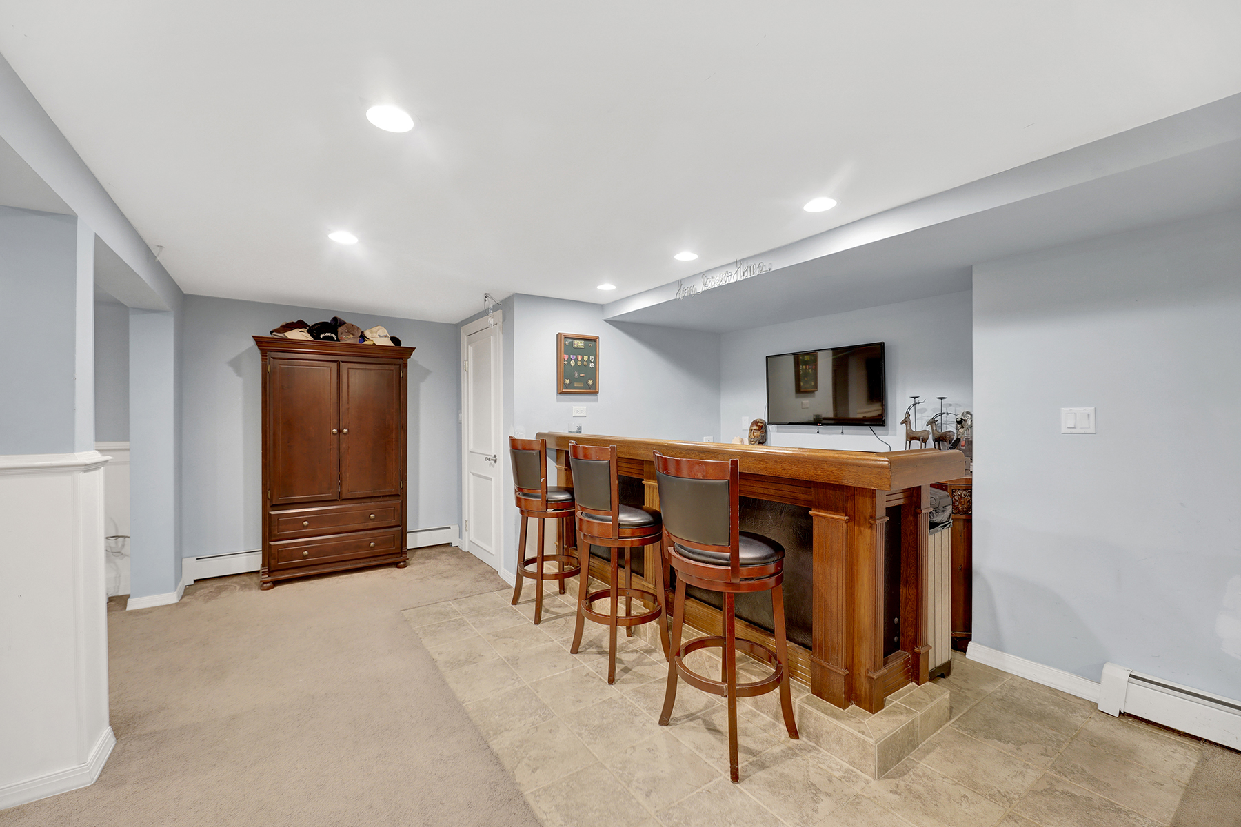 142-15 Newport Avenue Queens, NY 11694 - Photo 36 of 72 a view of a room with furniture and window