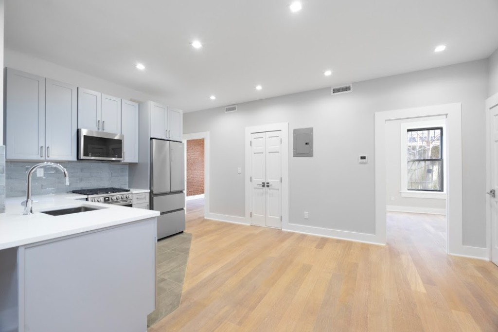 45 Argyle Road, Unit 1B Brooklyn, NY 11218 - Photo 1 of 7