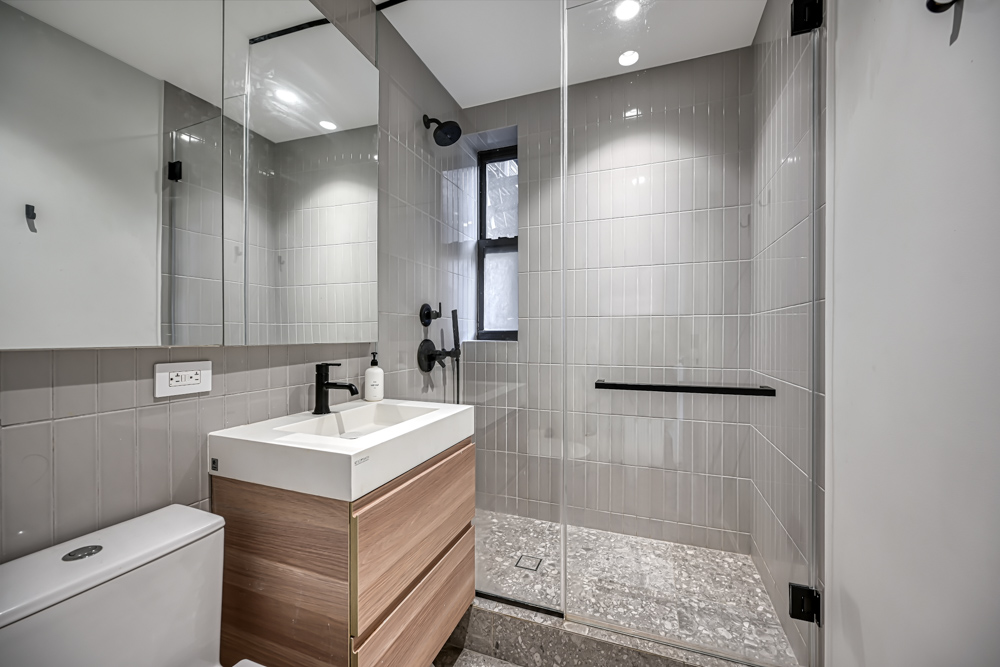 60 East 9th Street, Unit 310 Manhattan, NY 10003 - Photo 9 of 10