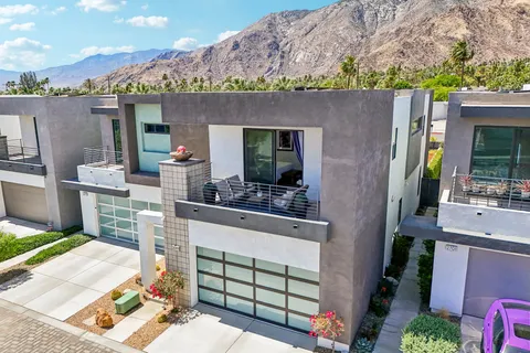 $949,000 | 2699 Majestic Way, Palm Springs, CA 92262