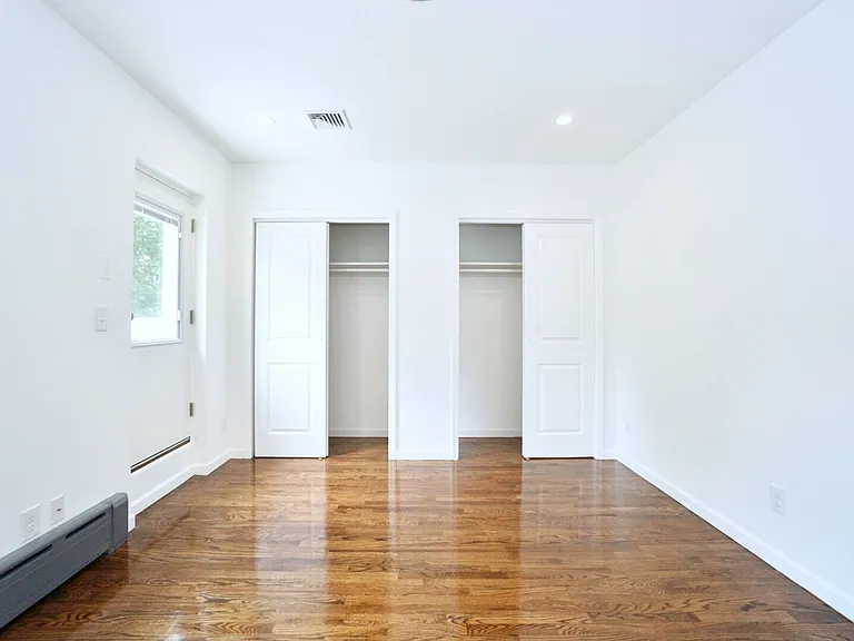 3020 Richmond Terrace Staten Island, NY 10303 - Photo 5 of 14