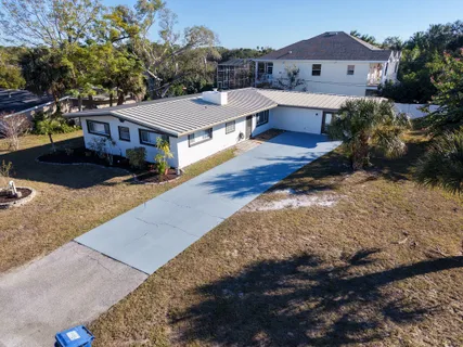 $525,000 | 2452 Whippoorwill Circle, Sarasota, FL 34231