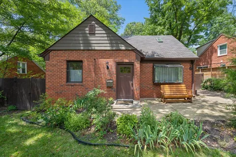 $585,000 | 7220 16th Avenue, Takoma Park, MD 20912