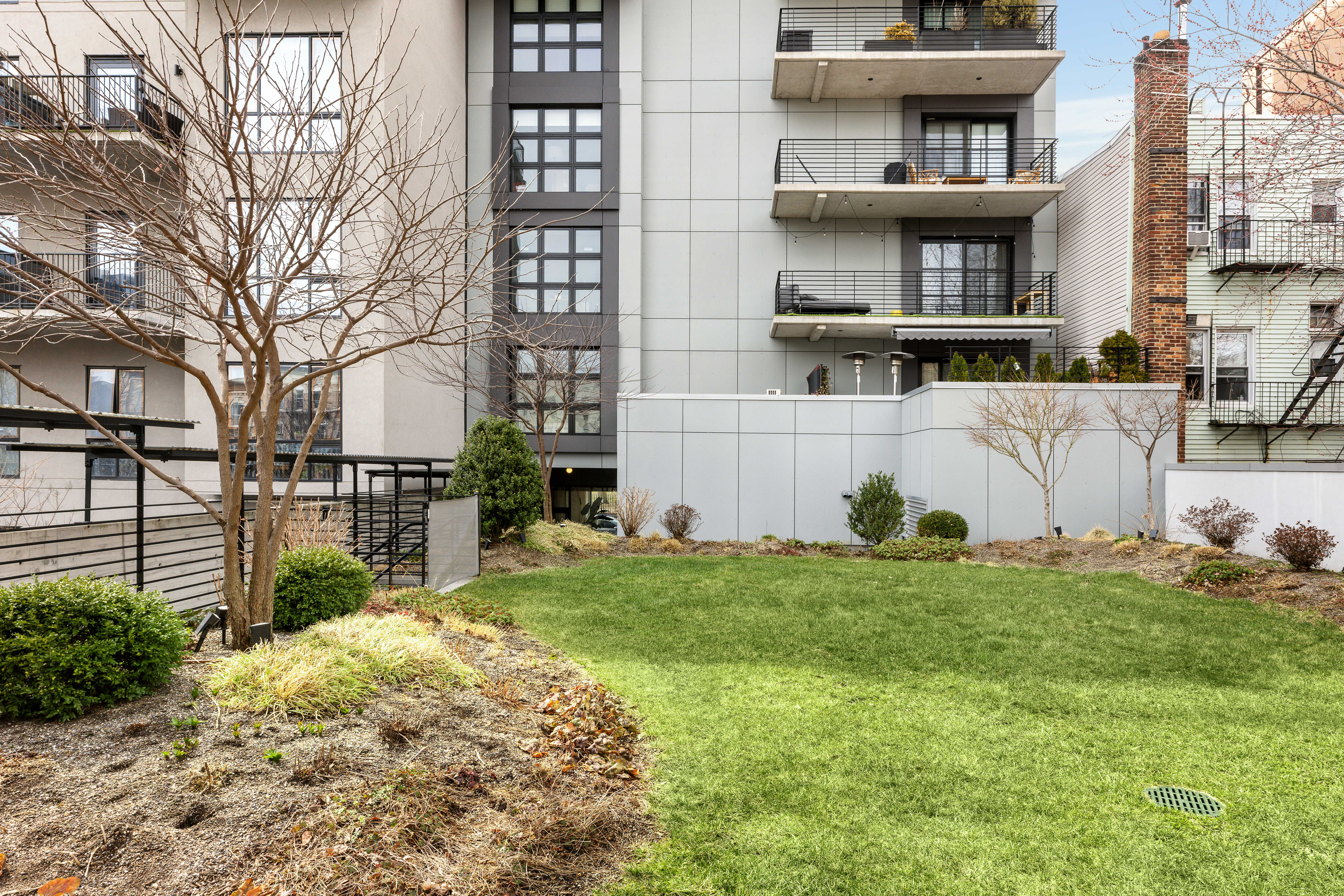 868 Lorimer Street, Unit 5C Brooklyn, NY 11222 - Photo 17 of 25