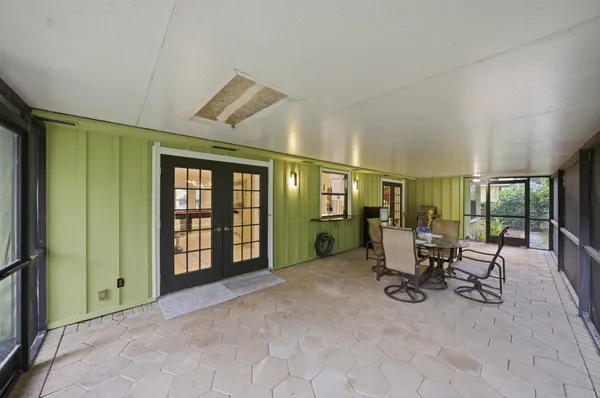 $759,000 | 18546 Lake Bend Drive, Jupiter, FL 33458