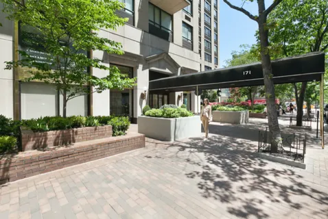 $2,250,000 | 171 East 84th Street, Unit 7B | Upper East Side